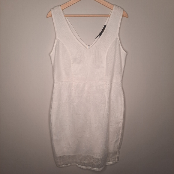 LUXE White Sleeveless Midi Dress with Lace - Picture 12 of 12